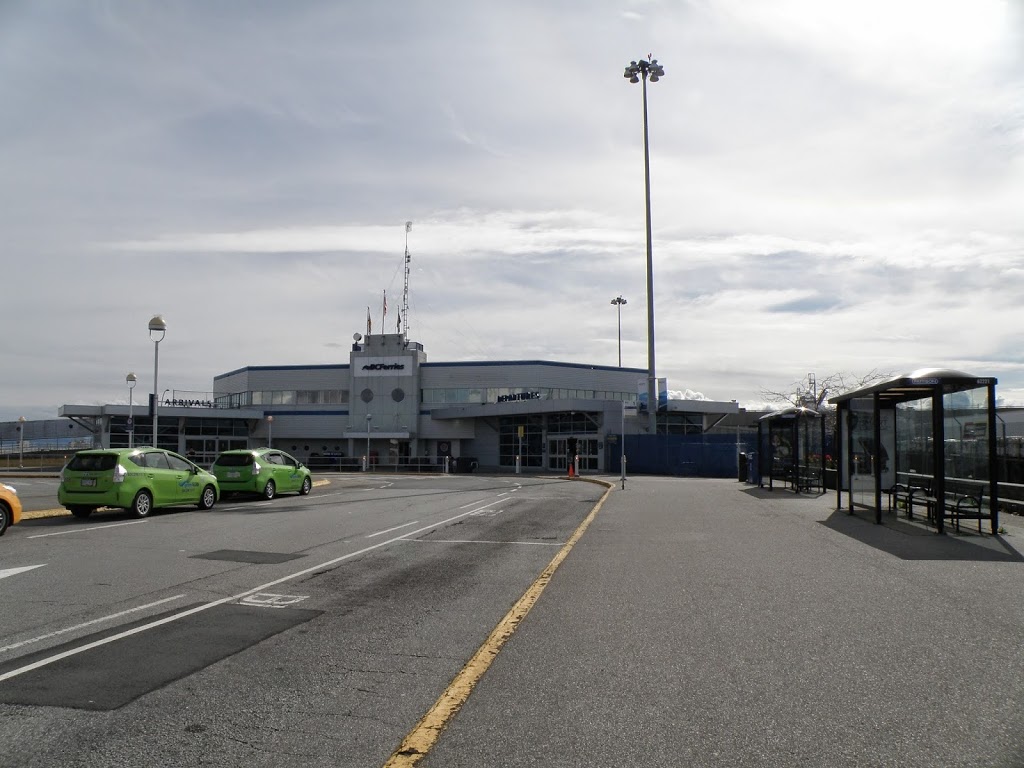 Tsawwassen Ferry Park and Go | 1511 Tsawwassen Dr N, Tsawwassen, BC V4M 4G2, Canada | Phone: (604) 943-9991