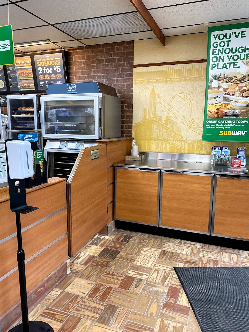 Subway | 305 3rd Ave Unit # 1, Invermere, BC V0A 1K7, Canada | Phone: (250) 342-5055