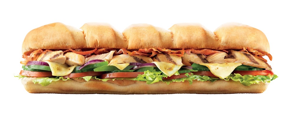 Subway | Como Lake Village, 1914 Como Lake Ave, Coquitlam, BC V3J 3P8, Canada | Phone: (604) 939-7827