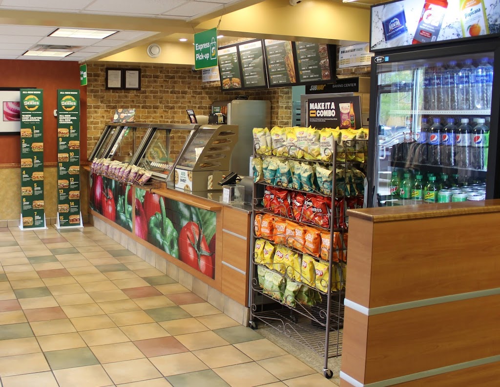 Subway | 307 Wind Flower Ave, Waterton Park, AB T0K 2M0, Canada | Phone: (403) 859-2121