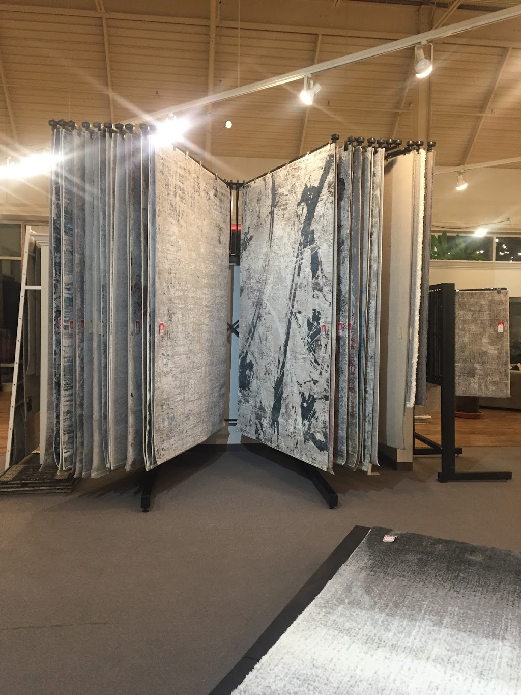 Rug Manor Inc | 172 Chrislea Rd, Woodbridge, ON L4L 8V1, Canada | Phone: (416) 843-4142