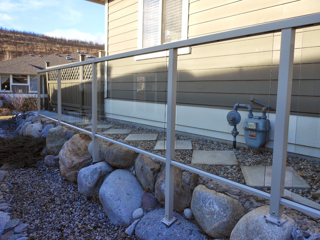 B & L Aluminum Railings & Gates | 5250 185a St Unit #5, Surrey, BC V3S 7A4, Canada | Phone: (604) 575-3005