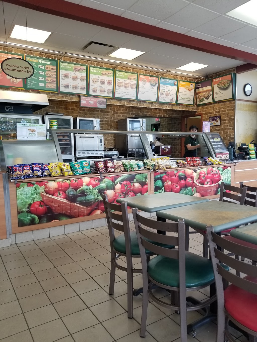 Restaurant SUBWAY | #A, 1333 Route de lAéroport, LAncienne-Lorette, QC G2G 1G5, Canada | Phone: (418) 877-5641