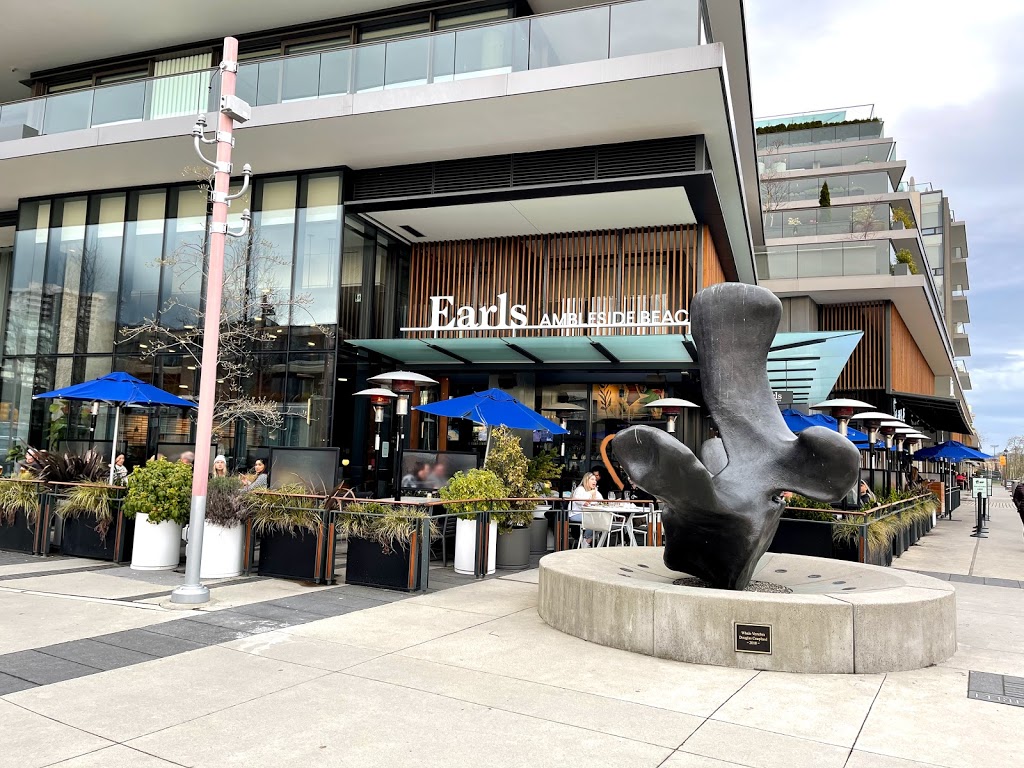 Earls Kitchen + Bar | 1375 Bellevue Ave, West Vancouver, BC V7T 2Y9, Canada | Phone: (604) 262-3632