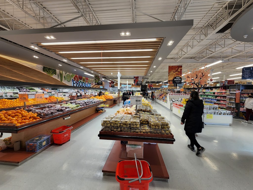 Fresh Palace Supermarket | 4040 Creditview Rd, Mississauga, ON L5C 3Y8, Canada | Phone: (905) 896-1666