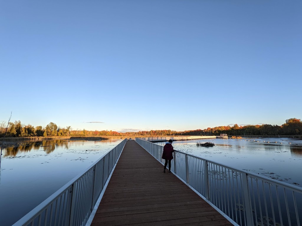 Parc-nature du Bois-de-LÎle-Bizard Grand walkway | LÎle-Bizard, Montreal, QC H9C 1P5, Canada | Phone: (514) 280-6778