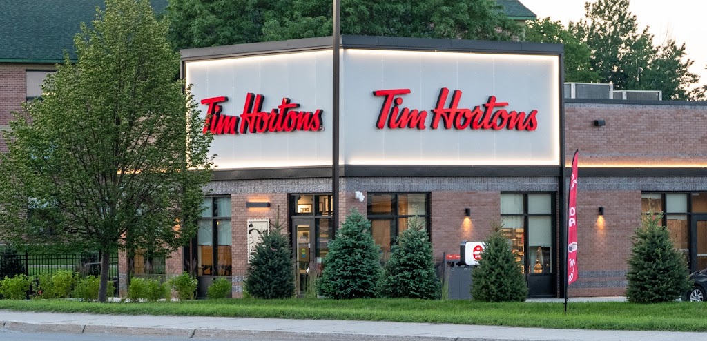 Tim Hortons | 5 Toulon St, Smiths Falls, ON K7A 5B2, Canada | Phone: (613) 283-4140