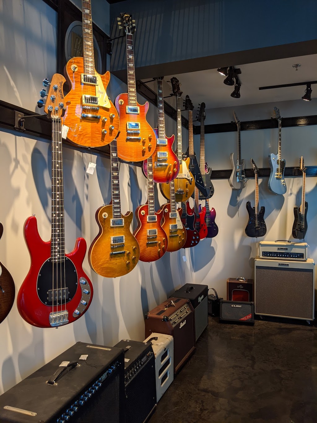 Stang Guitars | 9939 76 Ave NW, Edmonton, AB T6E 1K8, Canada | Phone: (780) 757-8264