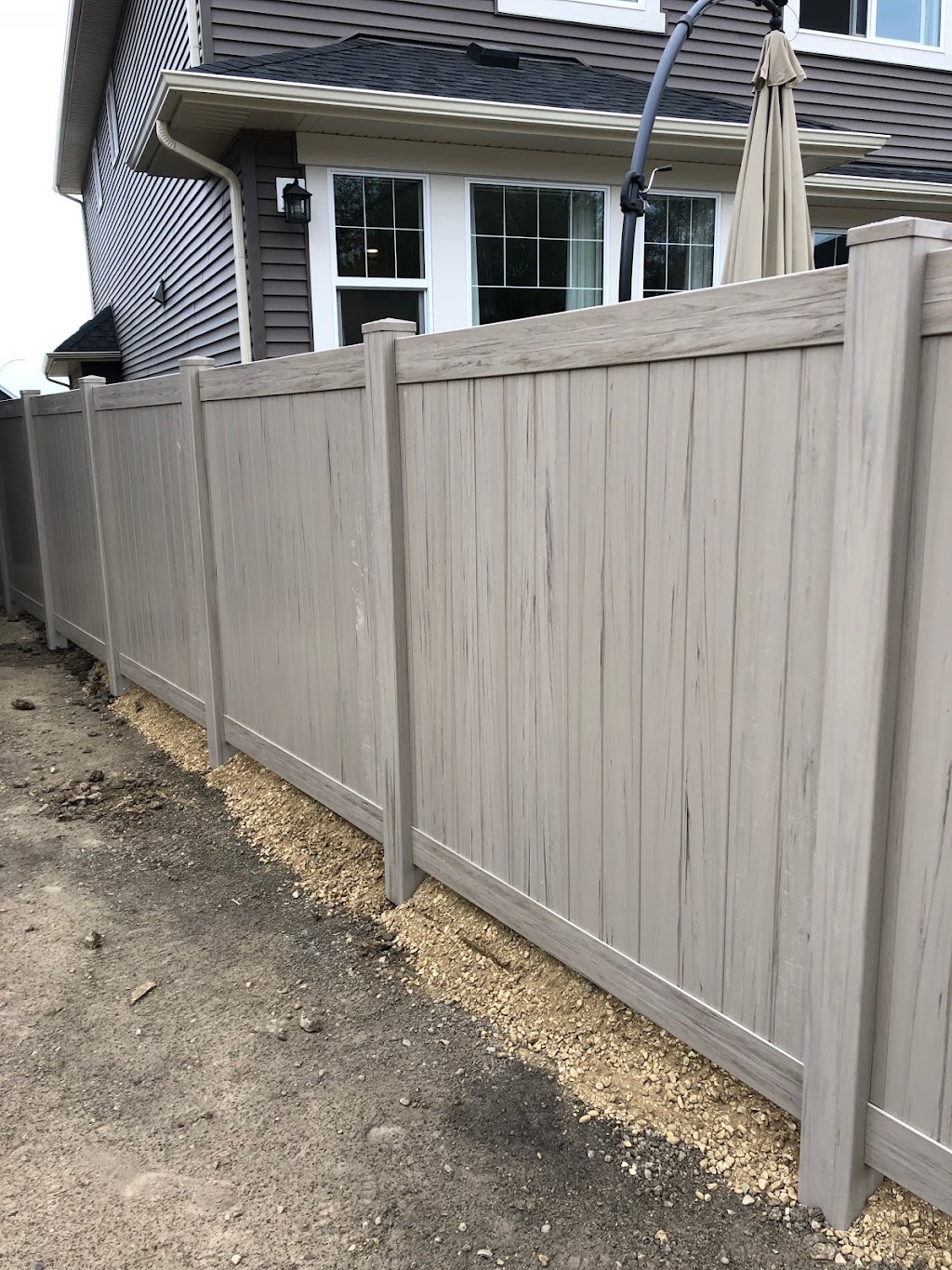 Advantage Vinyl Fencing | 23016, Hwy 14, Sherwood Park, AB T8B 1E4, Canada | Phone: (780) 988-7793