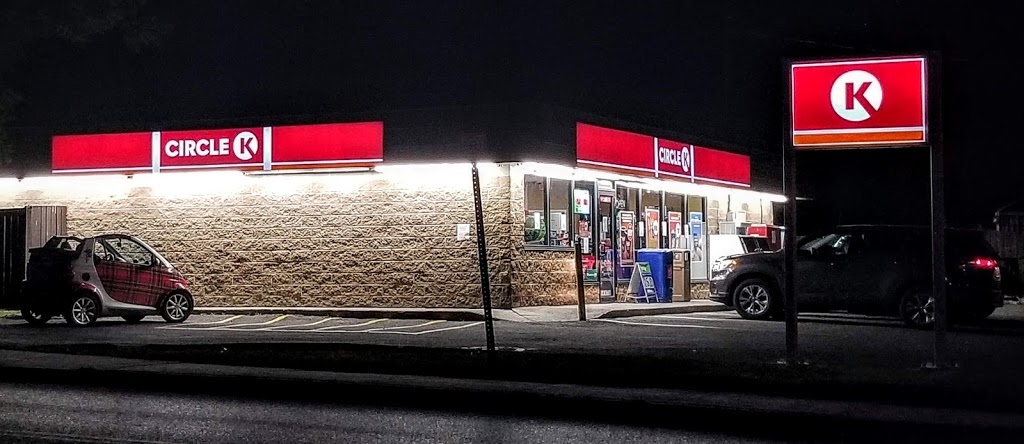 Circle K | 139 Gore St E, Perth, ON K7H 1J8, Canada | Phone: (613) 264-0521