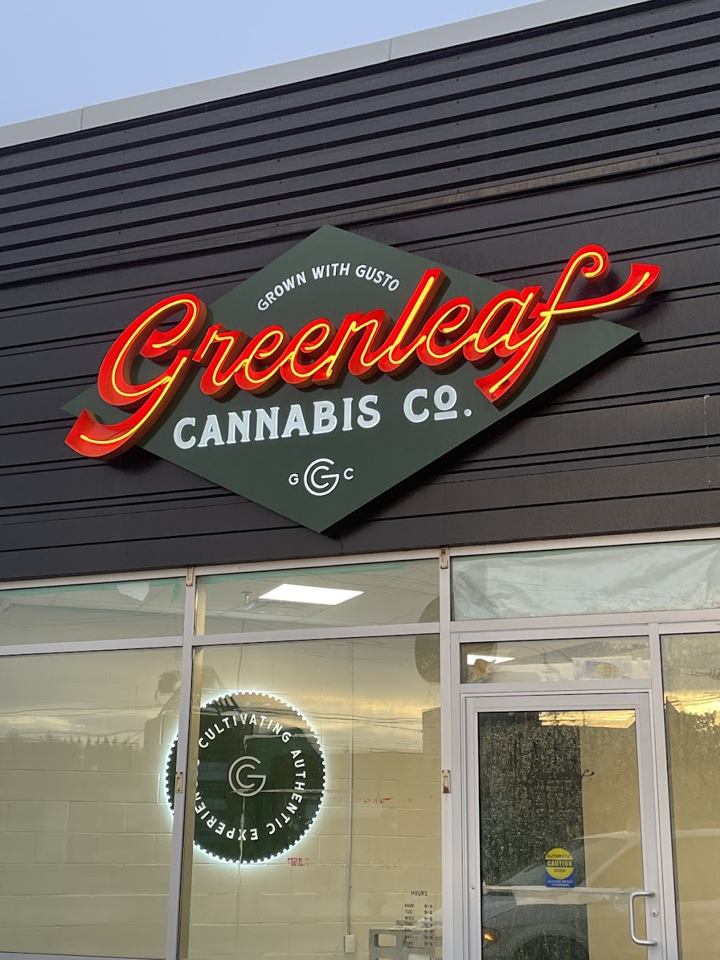 Greenleaf Cannabis | 351 Kent St W Unit 1, Lindsay, ON K9V 2Z7, Canada | Phone: (705) 320-9898