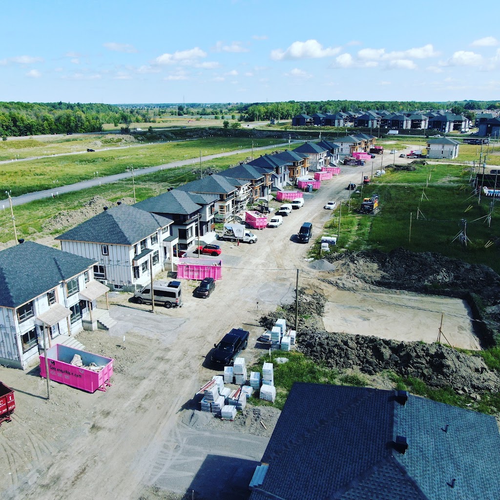 Conteneur Rose | Location et gestion de conteneurs | 4359 Bd Dagenais O, Laval, QC H7R 1L3, Canada | Phone: (450) 900-0011