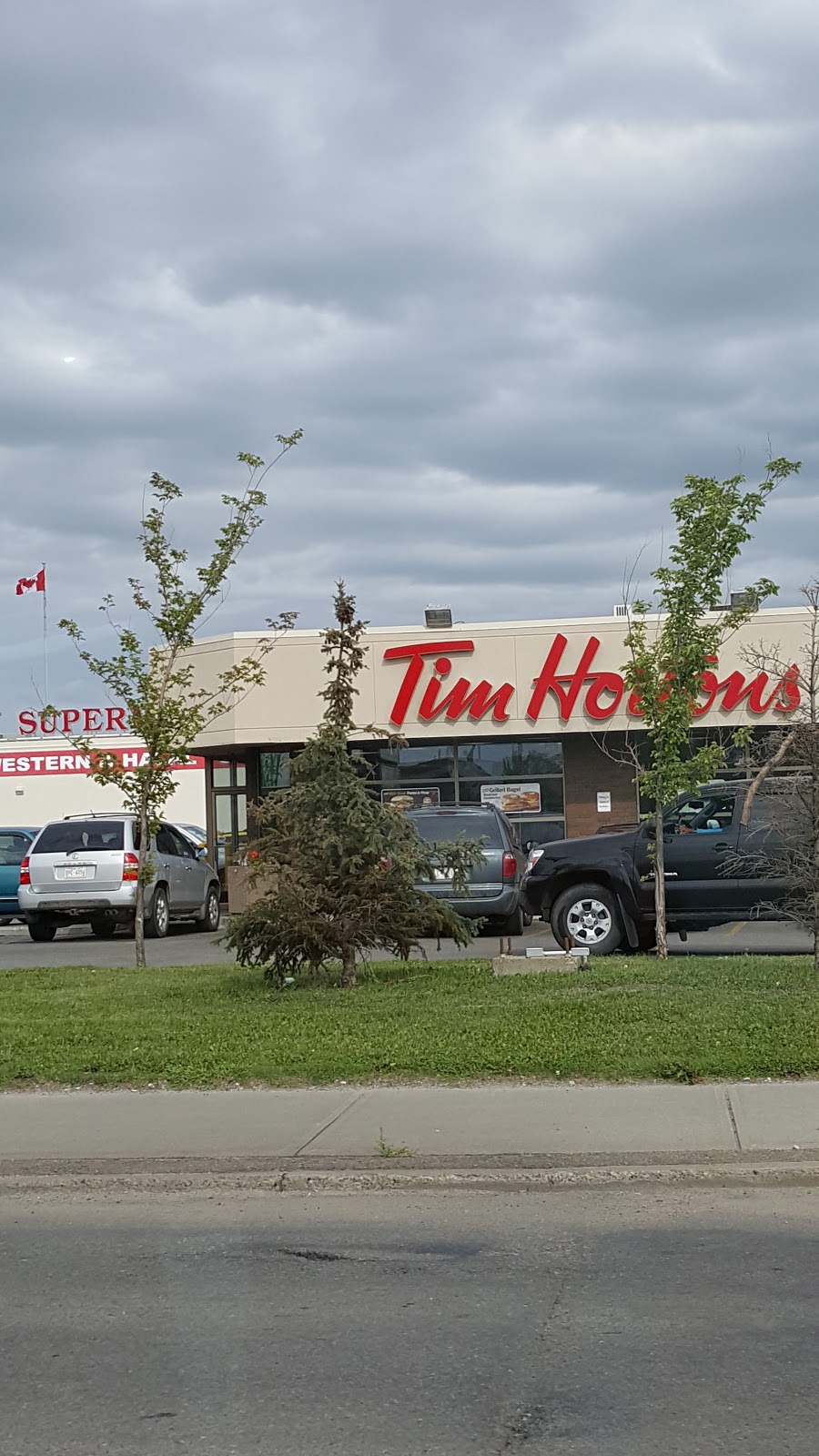 Tim Hortons | 13831 127 St NW, Edmonton, AB T6V 1A8, Canada | Phone: (780) 456-6041