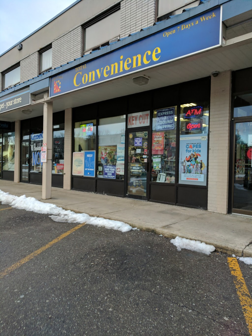 Total Convenience | 193 Lakeshore Rd E, Mississauga, ON L5G 1G2, Canada | Phone: (905) 278-8961