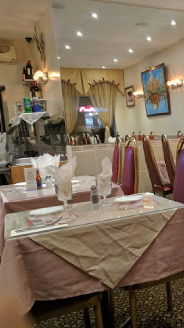 Little India Cafe | 66 Wylie Ave, Ottawa, ON K2B 6M4, Canada | Phone: (613) 828-2696