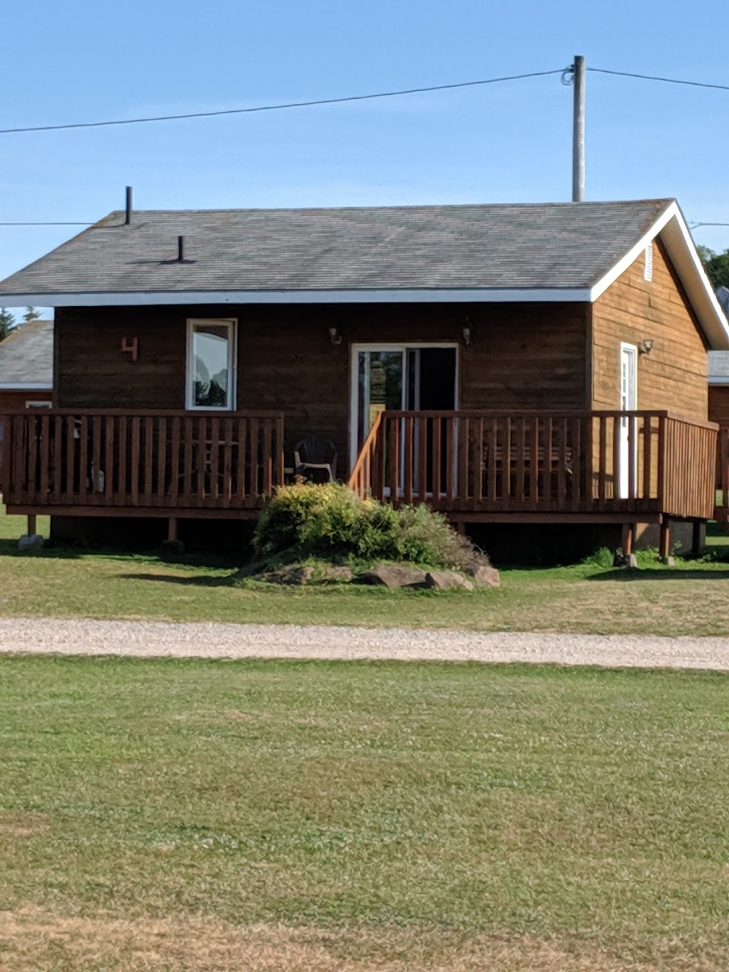 CNG Country Cabins | 3041 Brackley Point Rd, Brackley Beach, PE C1E 2N8, Canada | Phone: (902) 672-1400