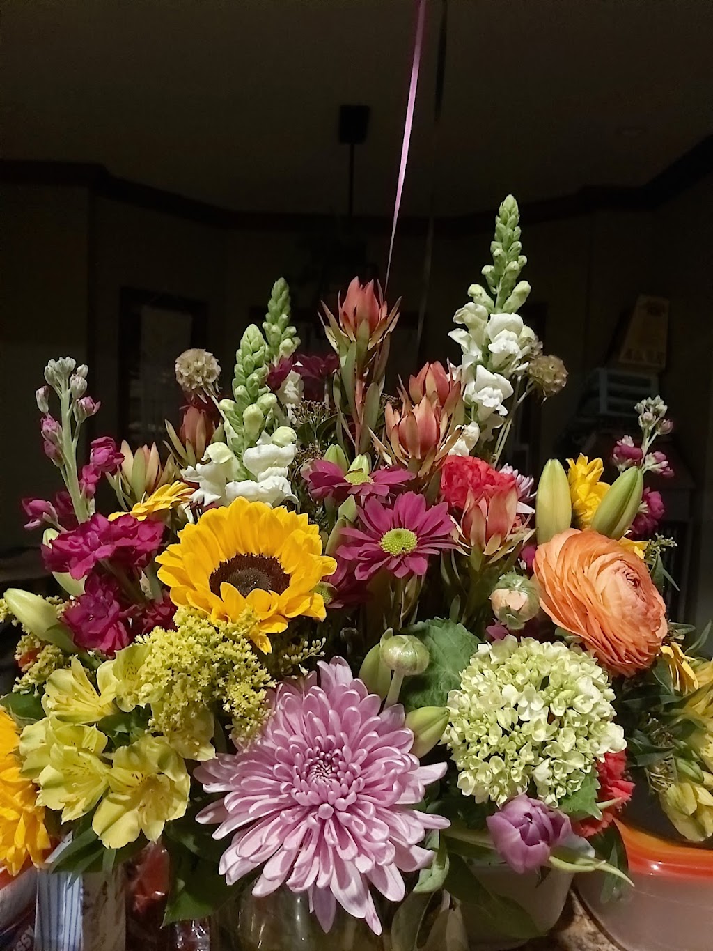 Lyric Flowers | 123 Queen St E, St. Marys, ON N4X, Canada | Phone: (519) 284-0808