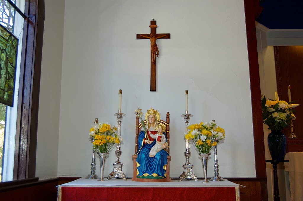 Saint Columbas Church - Anglican Ordinariate | 40 High St, Victoria, BC V8Z 5C7, Canada | Phone: (250) 385-4444