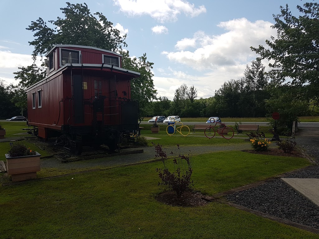 Park Caboose | 2326 Rue Beaulac, Waterloo, QC J0E 2N0, Canada