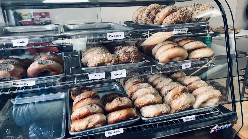 St. Lawrence Bagels | 2638 Parkdale Blvd NW, Calgary, AB T2N 3S6, Canada | Phone: (403) 453-5121