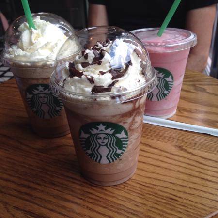 Starbucks | 686 Bay St Unit 3, Toronto, ON M5G 0A4, Canada | Phone: (437) 929-3865