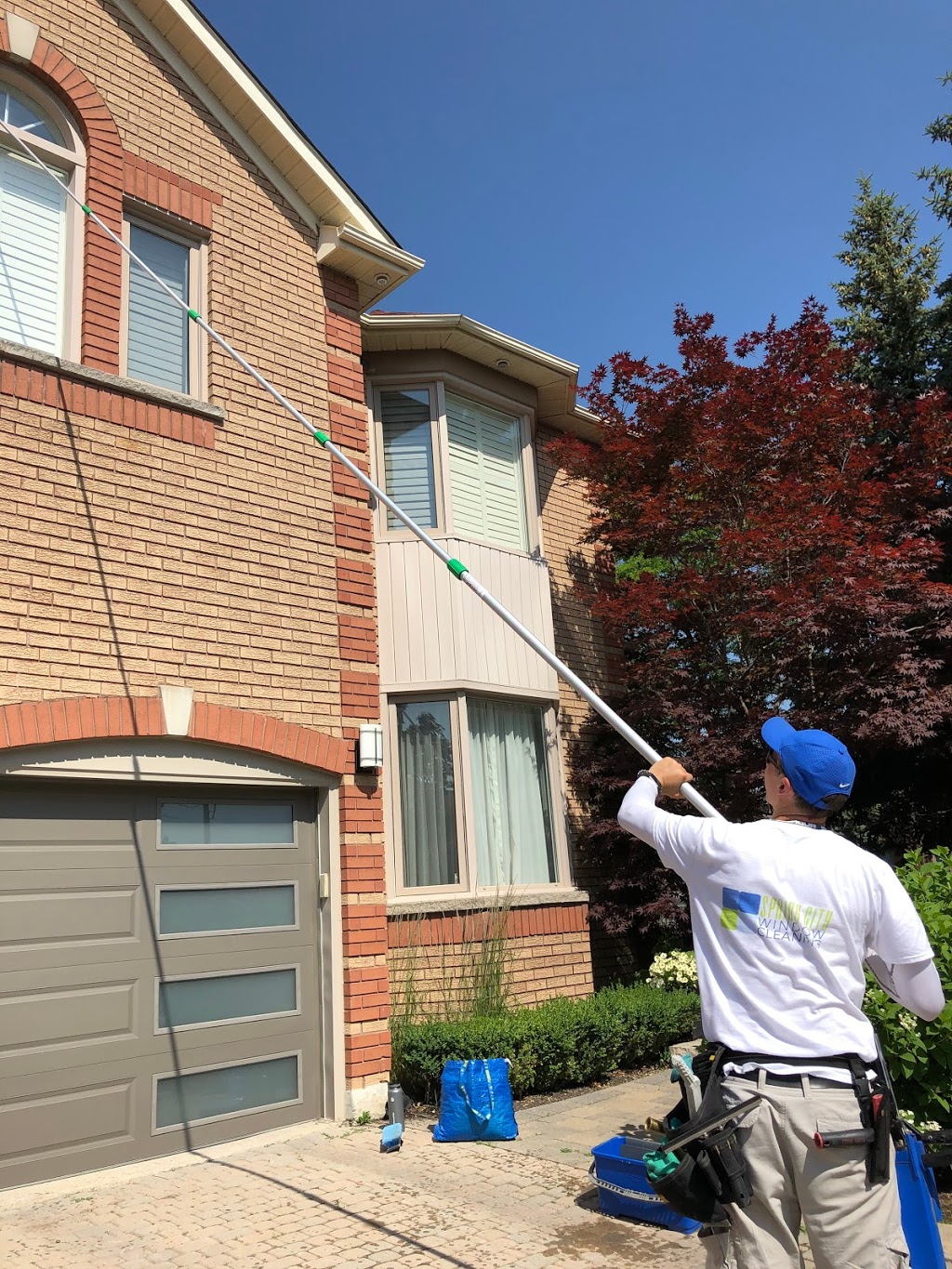 Spring City Window Cleaning | 36 Selkirk Crescent, Barrie, ON L4N 8G2, Canada | Phone: (289) 980-0557