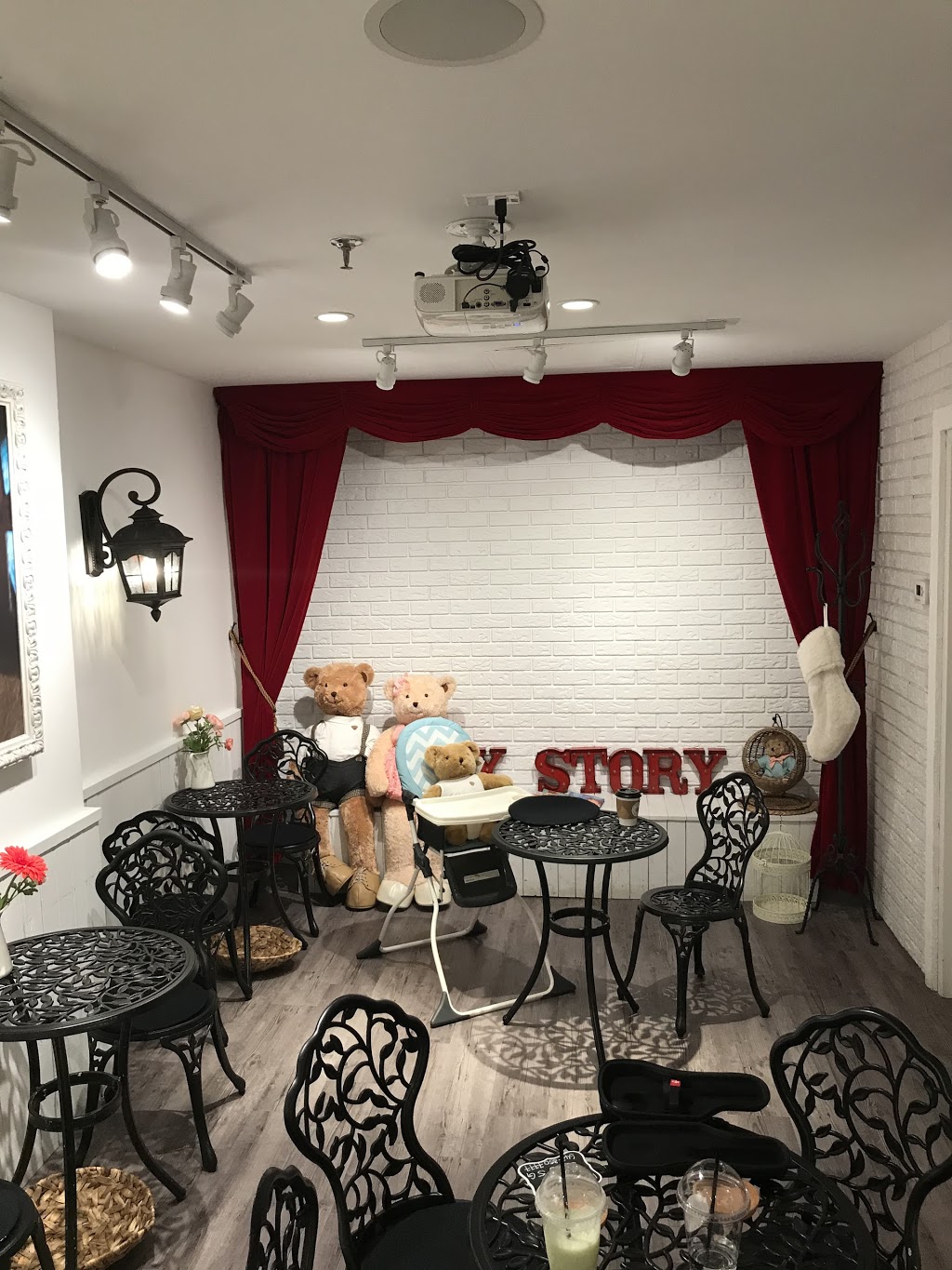 Teddy Story | 82 Adelaide St E c, Toronto, ON M5C 1K9, Canada | Phone: (647) 350-7777