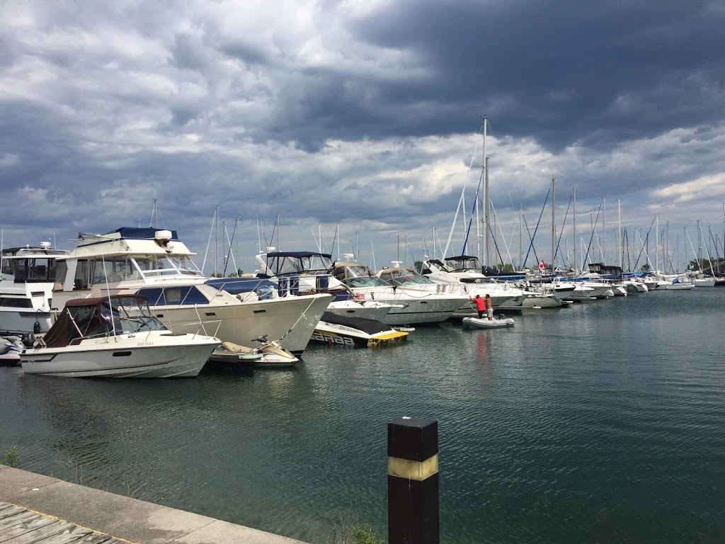 Lakefront Promenade Marina | 135 Lakefront Promenade, Mississauga, ON L5E 3G9, Canada | Phone: (905) 615-4870