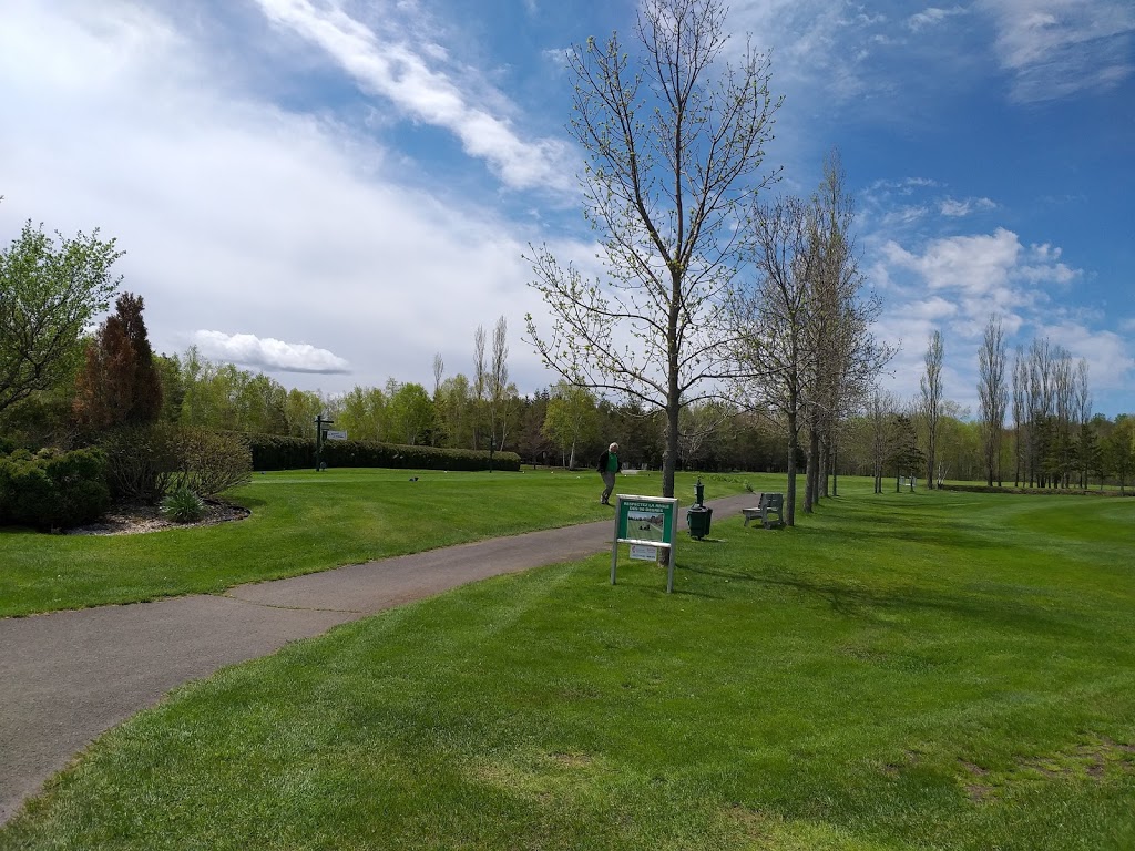 Club De Golf Trois Saumons | 670 Chemin du Golf, Saint-Jean-Port-Joli, QC G0R 3G0, Canada | Phone: (418) 598-9719