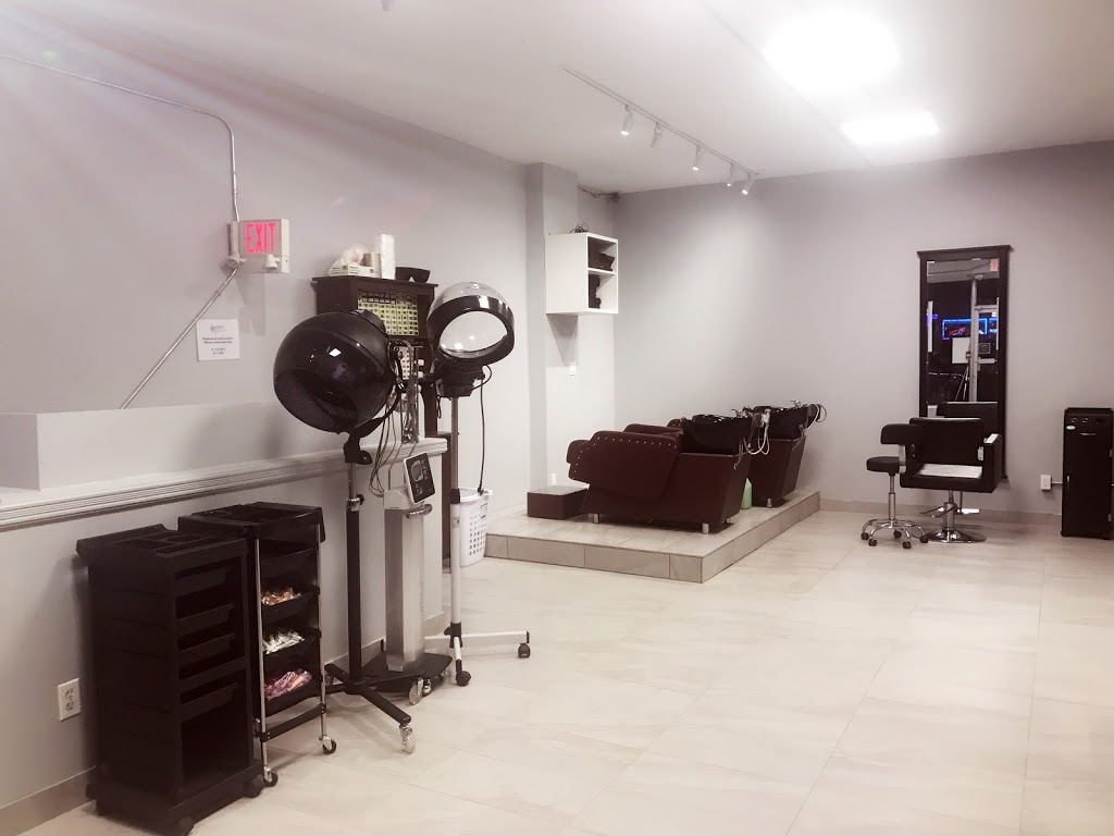 The One Star Hair Salon | 1742 Victoria Park Ave, North York, ON M1R 1R4, Canada | Phone: (647) 350-8812