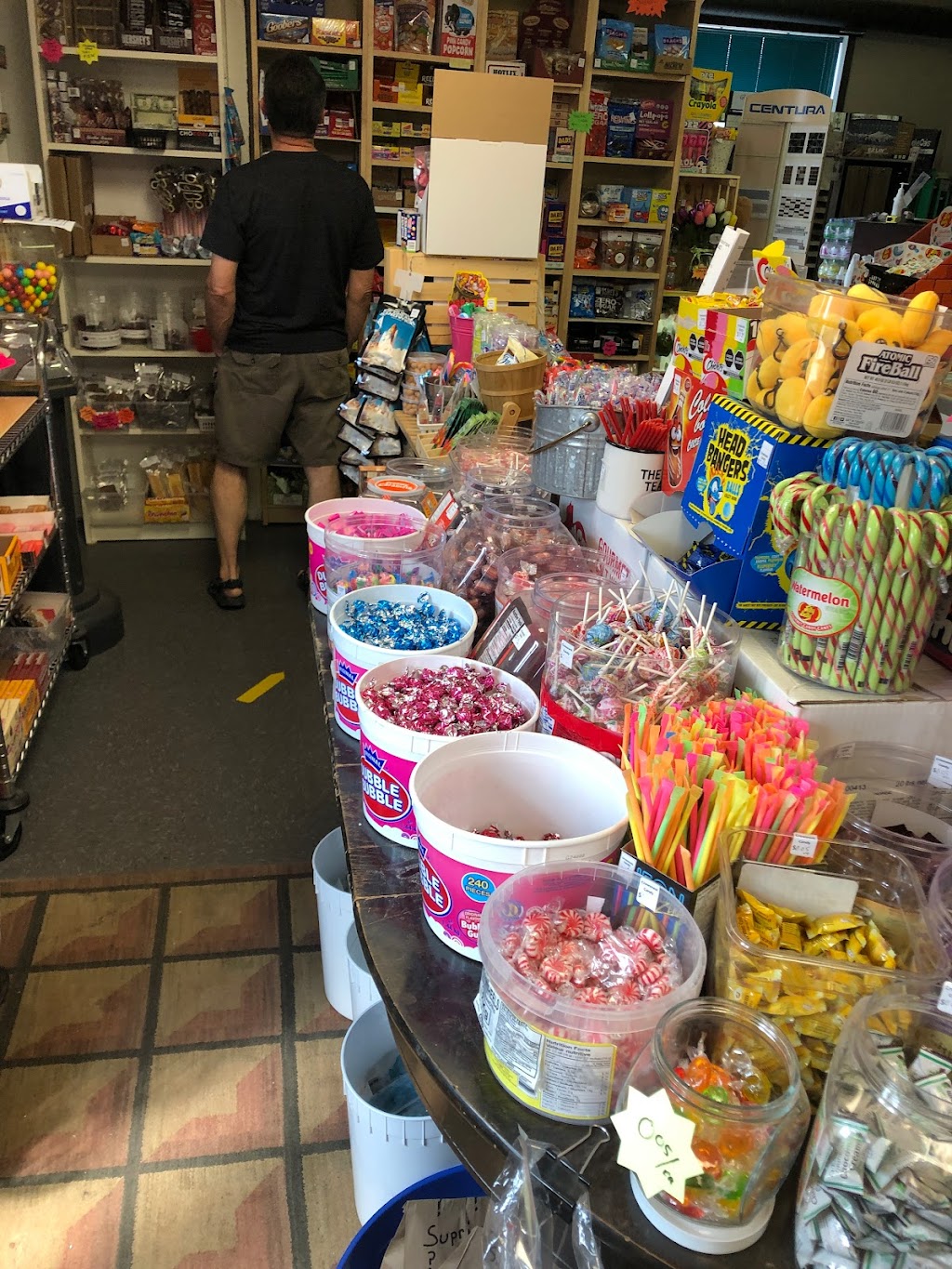 Crowsnest Candy Company Inc. | 13343 20 Ave, Blairmore, AB T0K 0E0, Canada | Phone: (403) 683-0683