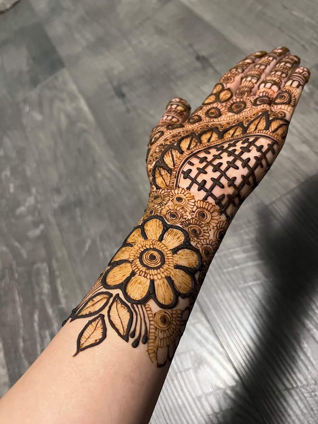 Henna By Anj | 175 Ingersoll St N, Ingersoll, ON N5C 0B9, Canada | Phone: (647) 803-1553