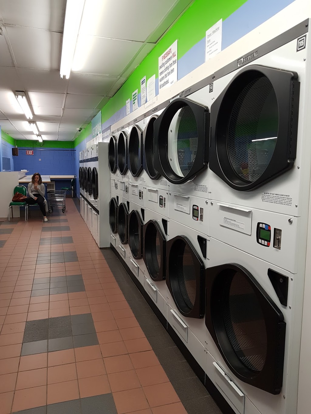 Bloordale Laundromat | 1268 Bloor St W, Toronto, ON M6H 1N8, Canada | Phone: (647) 456-8965