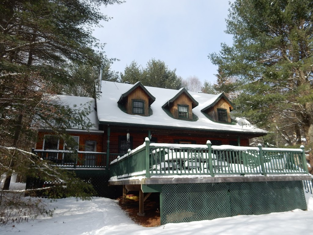 El Norte Lodge | 1018 N Shore Rd, Plevna, ON K0H 2M0, Canada | Phone: (647) 988-6901