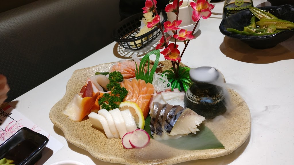 Sushi Kiku Japanese Cuisine | 230 Commerce Valley Dr E #10, Thornhill, ON L3T 7Y3, Canada | Phone: (905) 747-0777