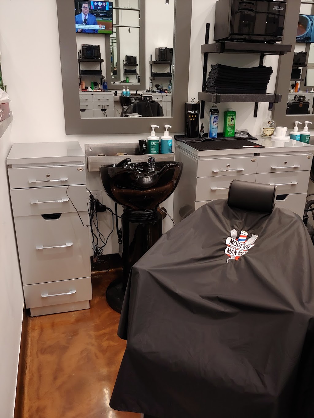 Modern man barbershop | 469 Sterling Lyon Pkwy Unit 4, Winnipeg, MB R3P 2S8, Canada | Phone: (204) 219-6959