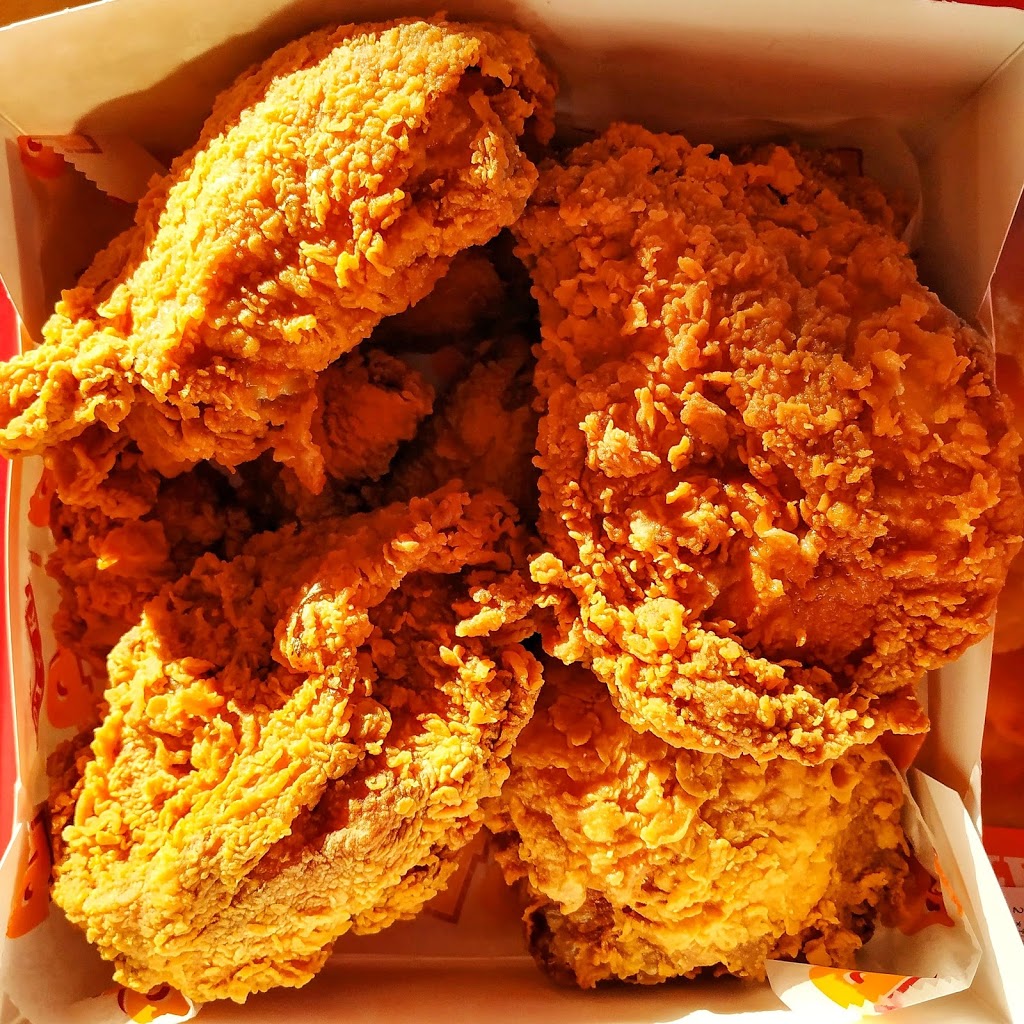 Popeyes Louisiana Kitchen | College Square, 1365 Woodroffe Ave, Nepean, ON K2G 1V7, Canada | Phone: (613) 422-7111