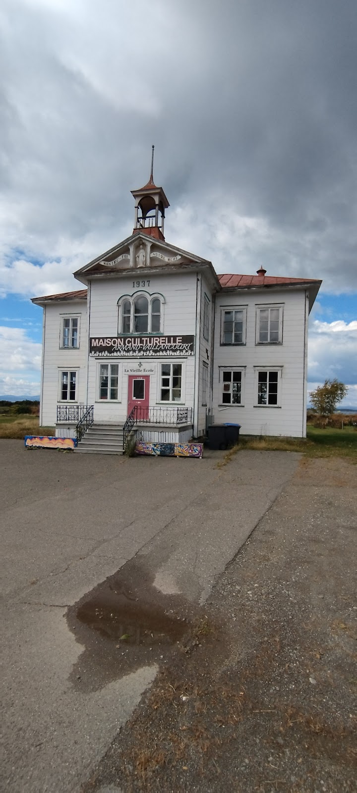 Maison culturelle Armand-Vaillancourt | 143 Rue Principale, Saint-André-de-Kamouraska, QC G0L 2H0, Canada | Phone: (418) 363-0660