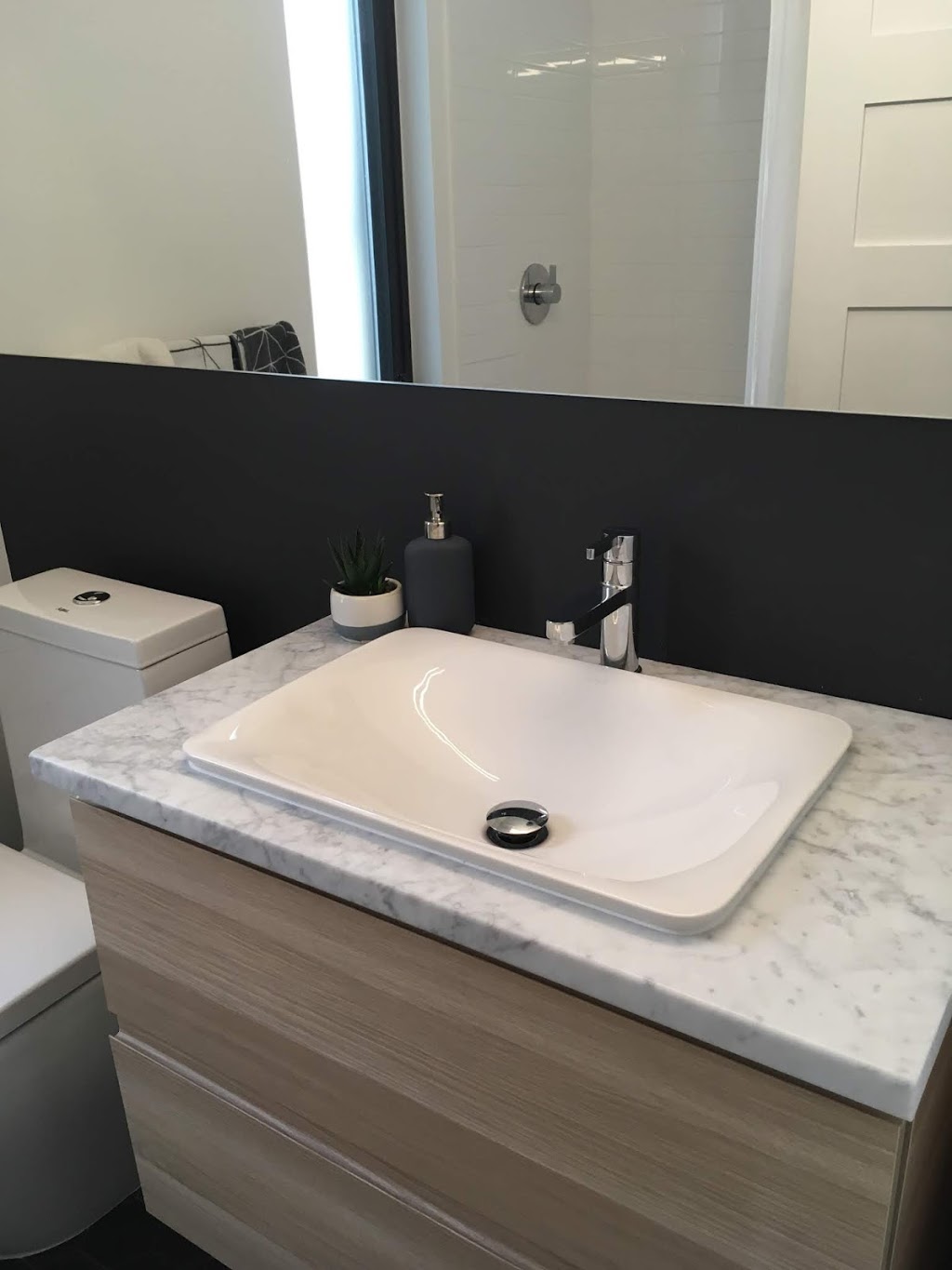 Best Of Best Granite Countertops Ottawa | 5380 Canotek Rd, Gloucester, ON K1J 9C8, Canada | Phone: (613) 523-0999