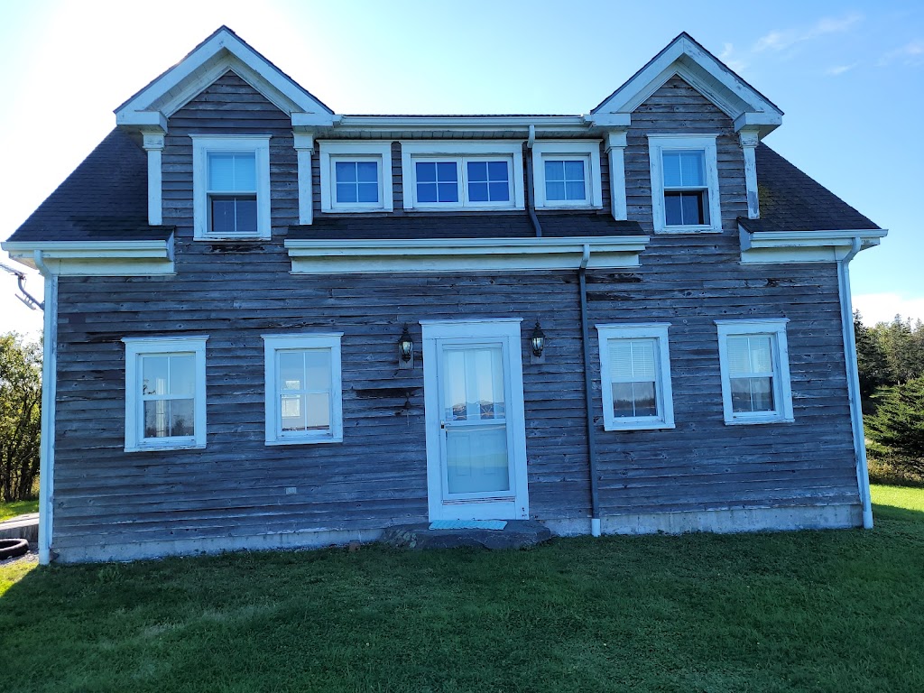 Orchard Point | 113 Shore Rd, Shelburne, NS B0T 1W0, Canada | Phone: (902) 875-2729