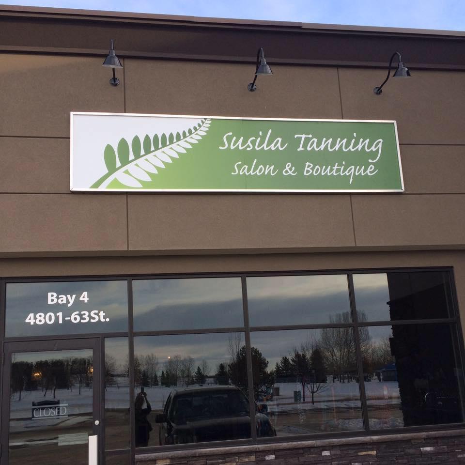 Susila Tanning Salon and Boutique | 4801 63 St Bay 4, Lacombe, AB T4L 0H8, Canada | Phone: (403) 786-9085