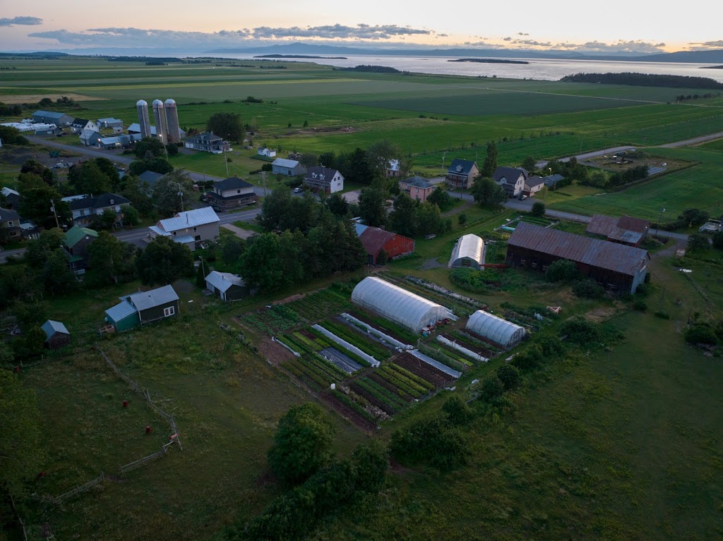 Le Jardin du Banquet | Rang du Mississipi, Saint-Germain-de-Kamouraska, QC G0L 3G0, Canada | Phone: (418) 551-7244