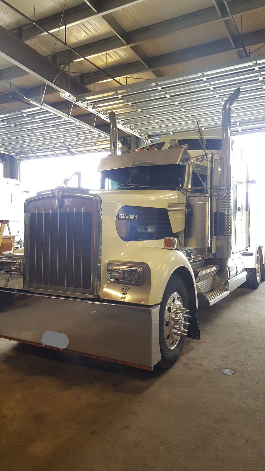 Orangeville Truck Centre | 19 French Dr, Mono, ON L9W 5W1, Canada | Phone: (519) 940-8212