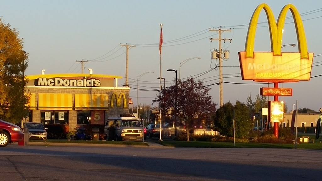 McDonalds | 325 QC-138, Donnacona, QC G3M 1C4, Canada | Phone: (418) 285-0404