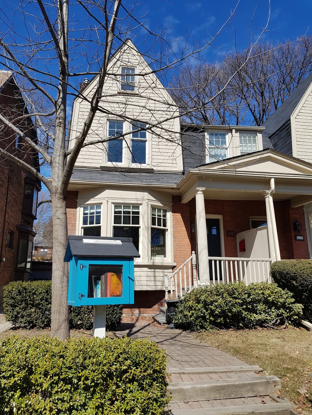 Free Little Library | 228 Cottingham St, Toronto, ON M4V 1C6, Canada