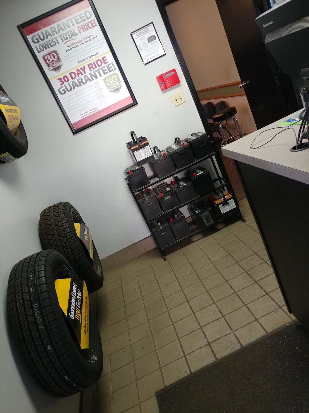 Mr. Tire Auto Service Centers | 575 Dick Rd, Depew, NY 14043, USA | Phone: (716) 222-9719