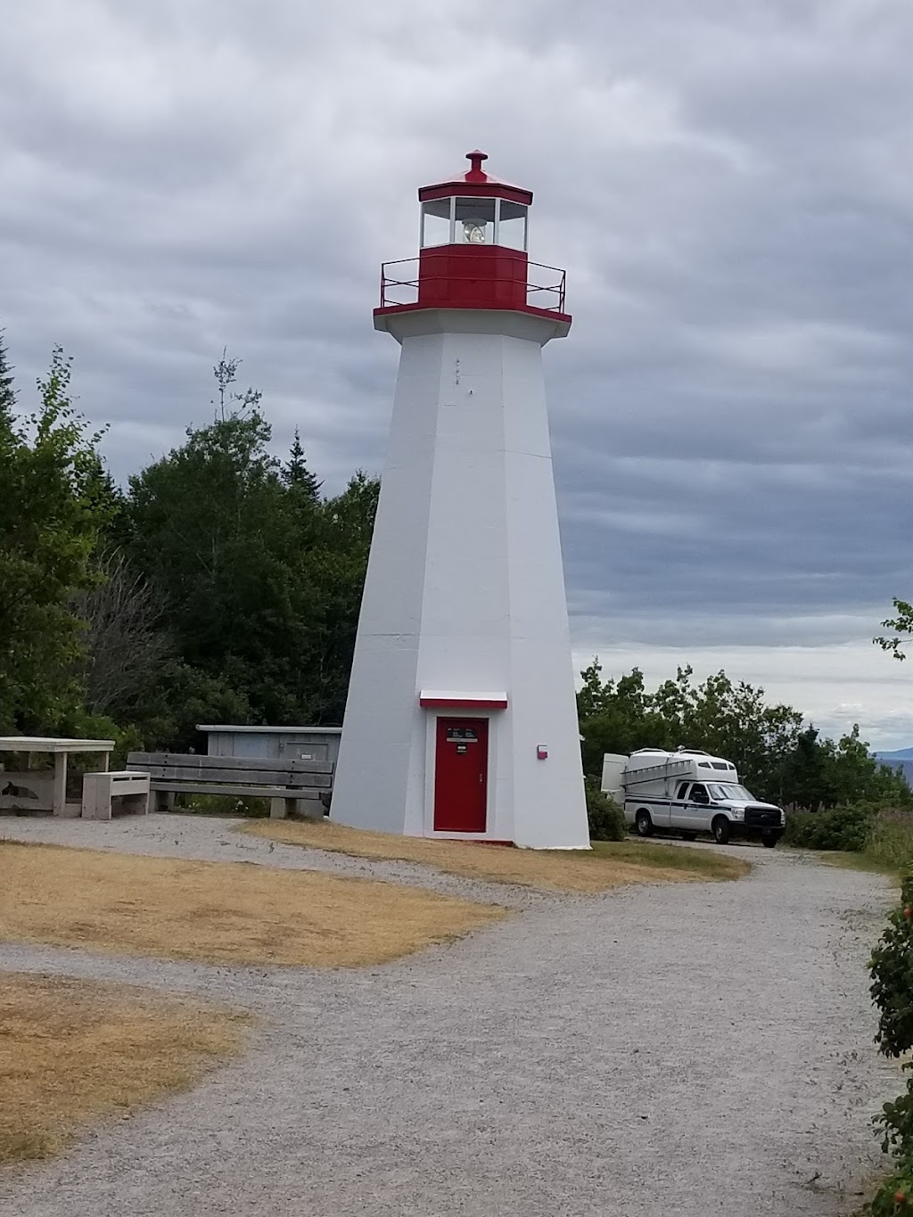 Canada Center DInterpretation | 13 Chem. du Cap de Bon Désir, Grandes-Bergeronnes, QC G0T 1G0, Canada | Phone: (418) 232-6751