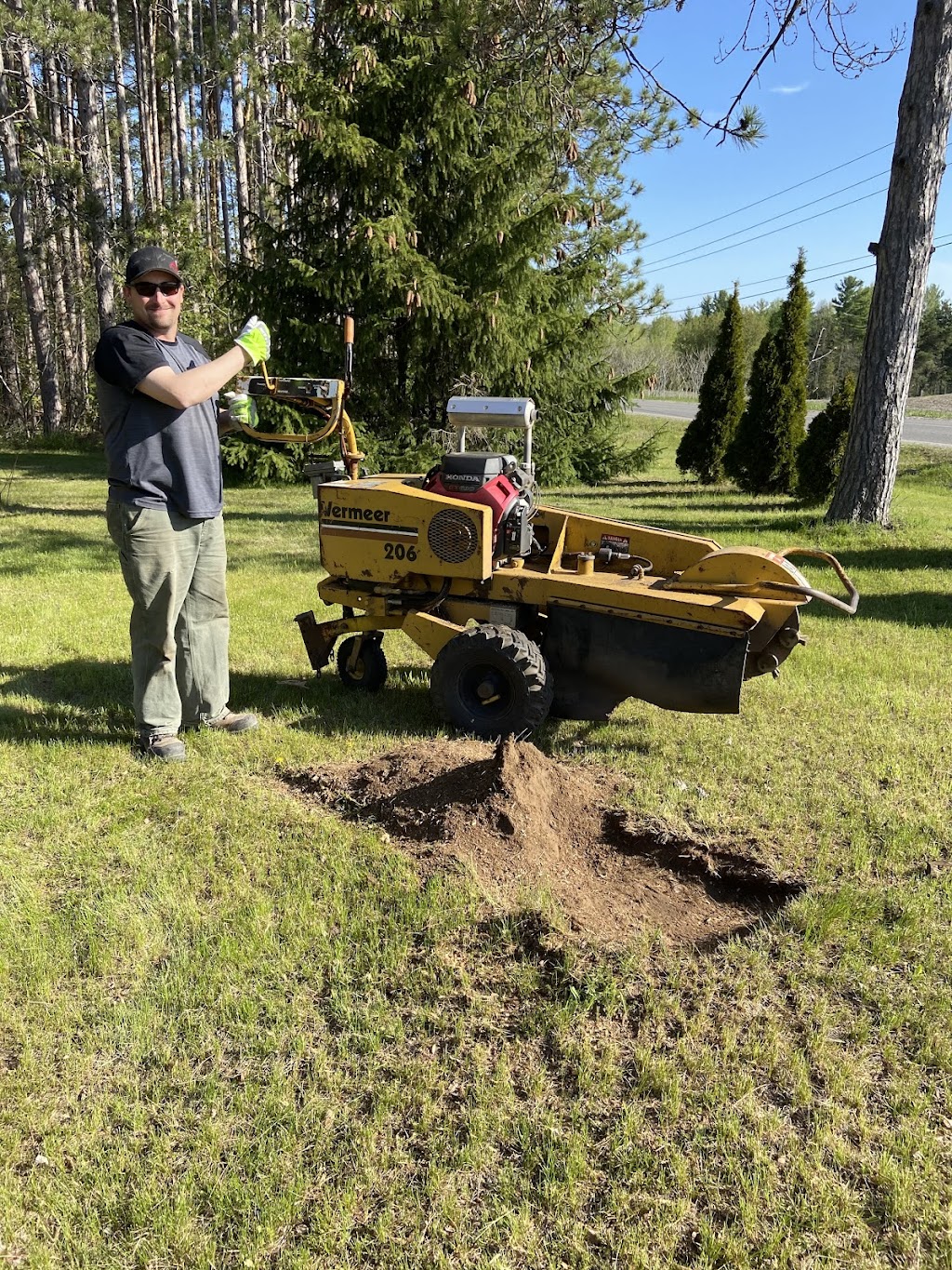 Bayne’s stump grinding | 2454 N School Rd, Havelock, ON K0L 1Z0, Canada | Phone: (705) 768-1787