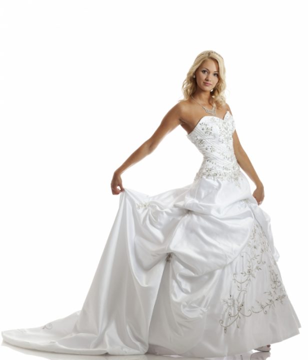 GJ Mariage - Robes & Accessoires | 81 Qc-116 Est, Warwick, QC J0A 1M0, Canada | Phone: (819) 806-6454