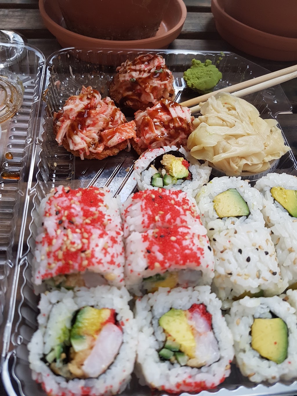 Eko Sushi | 3502 Rue Notre-Dame Ouest, Montréal, QC H4C 1P4, Canada | Phone: (514) 933-8064